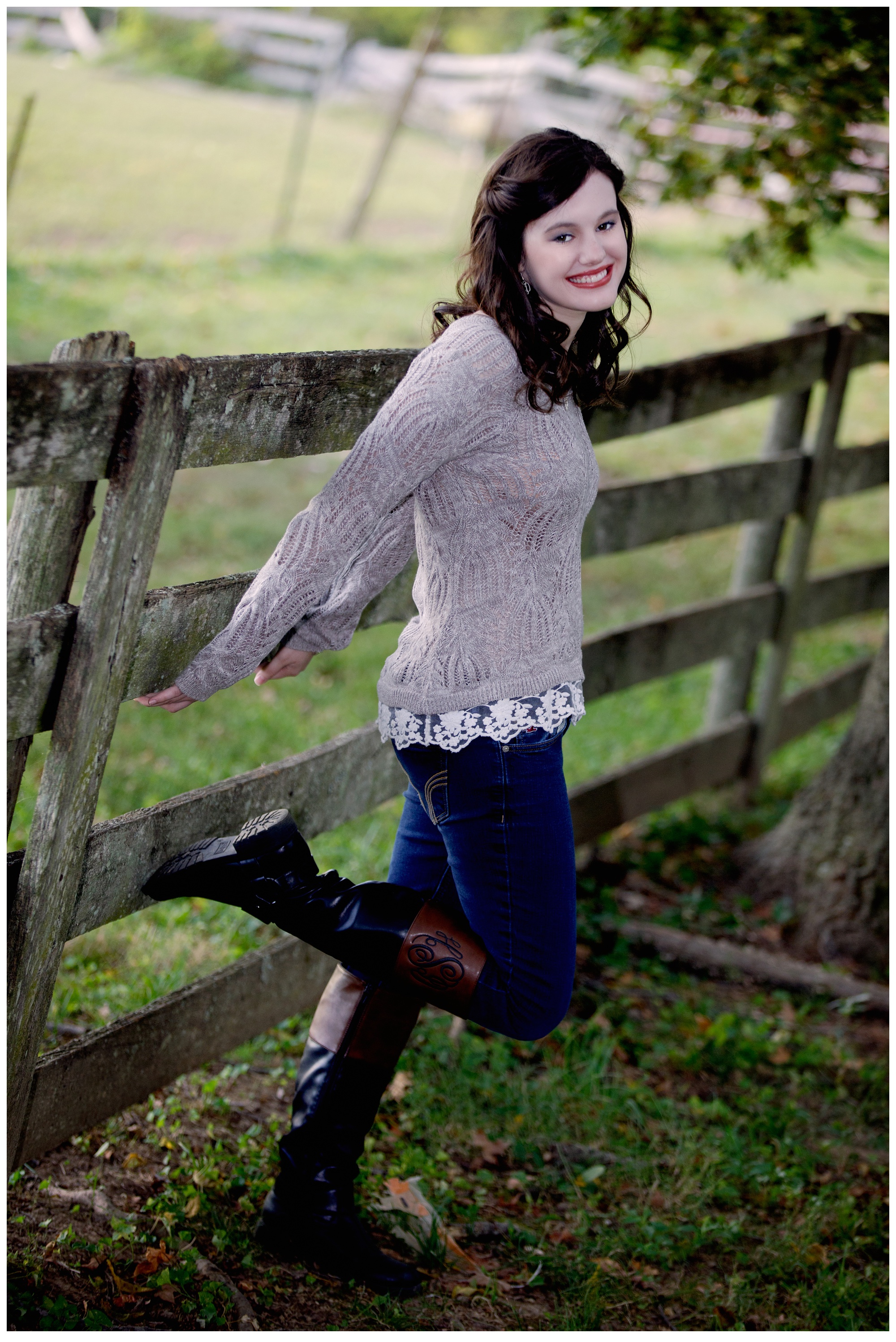 Gorgeous Louisville Blackacre Farm Senior Portraits