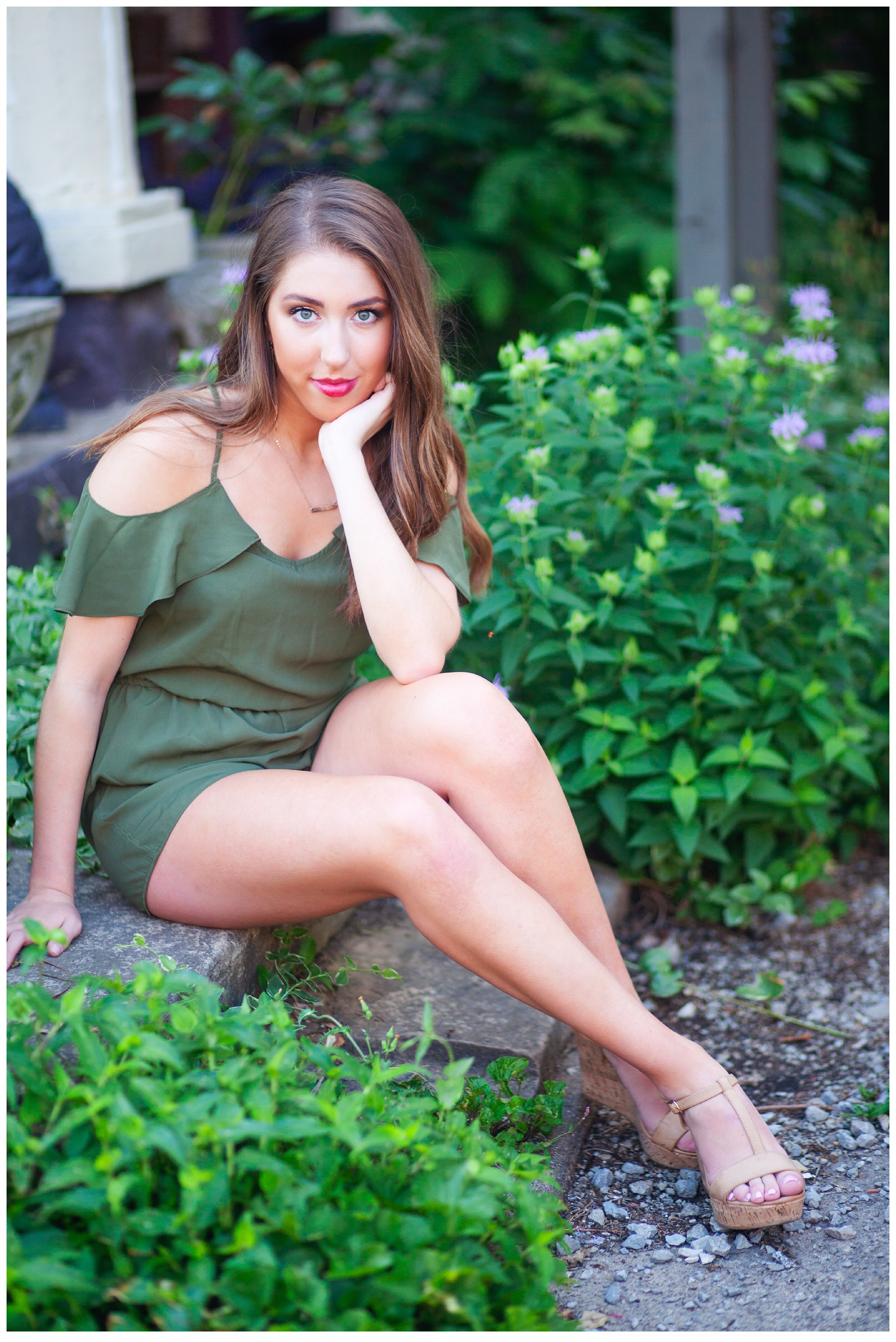 louisville senior girl in green romper sitting on stairs | Avery's ...